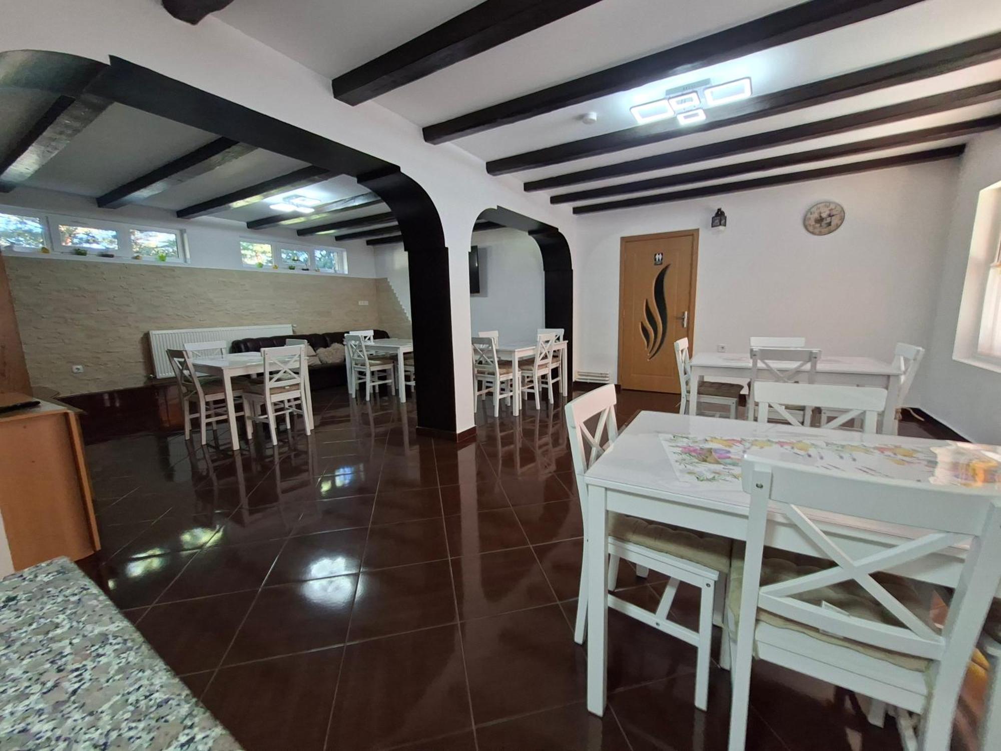 Casa Laur Hotel Manastirea Humorului Exterior photo